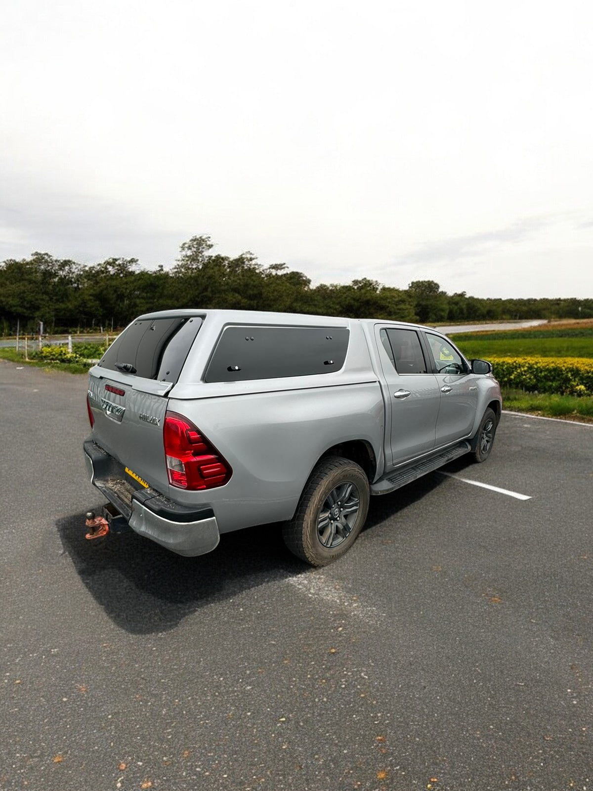 2021 TOYOTA HILUX ICON D-4D 4WD DCB AUTOMATIC