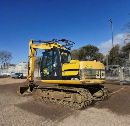 2011 JCB JS130LC EXCAVATOR – 13-TON MACHINE