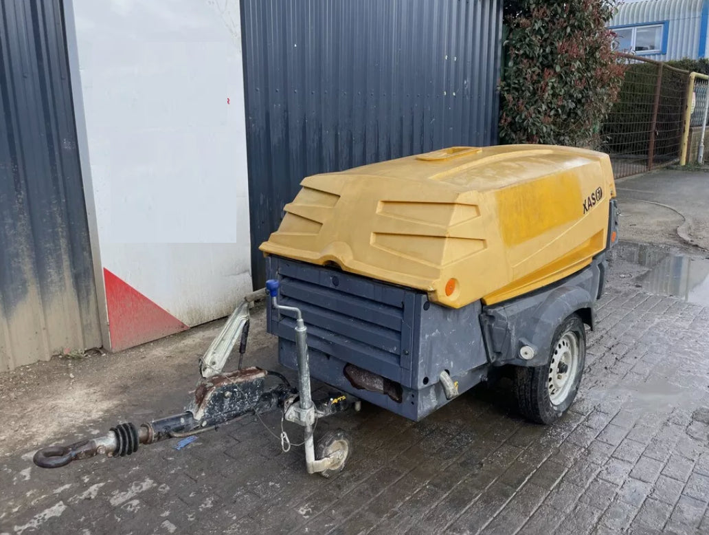 2013 ATLAS COPCO XAS67 ROAD TOW COMPRESSOR