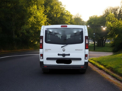 2016 RENAULT TRAFIC LL29 SPORT ENERGY DCI – 9 SEATER MINIBUS – EURO 6