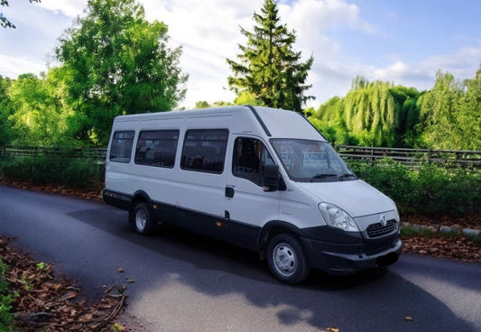 2013 (63) IVECO DAILY IRIS MINI BUS 50C15 – 3.0L DIESEL **(ONLY 78K MILEAGE)**