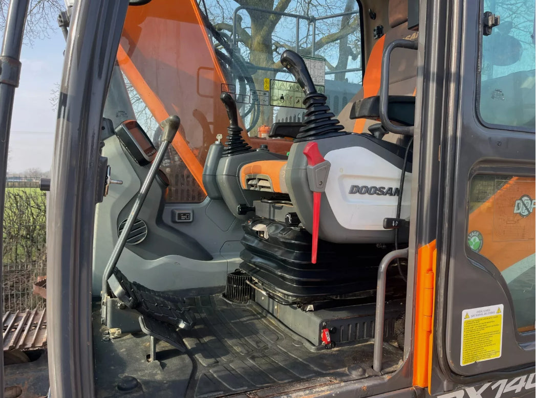 2020 DOOSAN DX140LCR-5 15.6 TONNE EXCAVATOR 3,740 HOURS