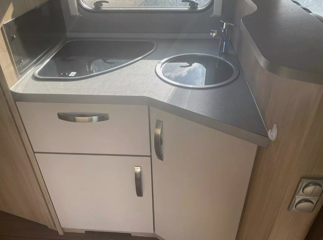 2019 WEINSBERG CARSUITE 650MF MOTORHOME – 4 BERTH >>--NO VAT ON HAMMER--<< **(ONLY 73K MILEAGE)**