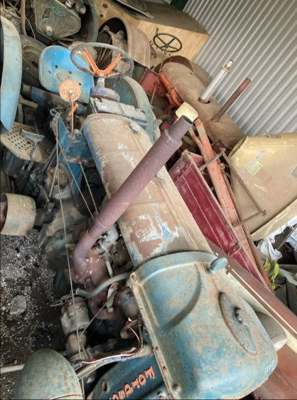FORDSON E27N MAJOR TRACTOR - ELECTRIC START >>--NO VAT ON HAMMER--<<
