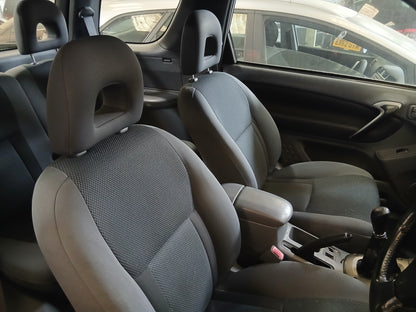 2000 TOYOTA RAV4 NRG VVTI – 2.0 PETROL MANUAL SUV >>--NO VAT ON HAMMER--<<**(ONLY 102K MILEAGE)**