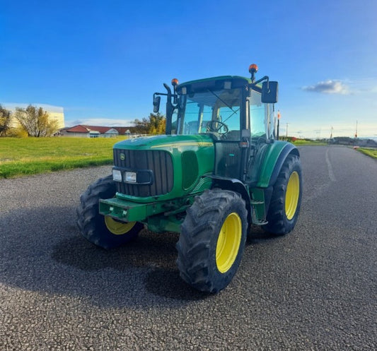 JOHN DEERE 6220 TRACTOR