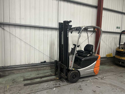 **(INCLUDES CHARGER)** 2005 STILL RX50-15 ELECTRIC 3-WHEEL FORKLIFT – 1,500KG CAPACITY, 4,500MM LIFT