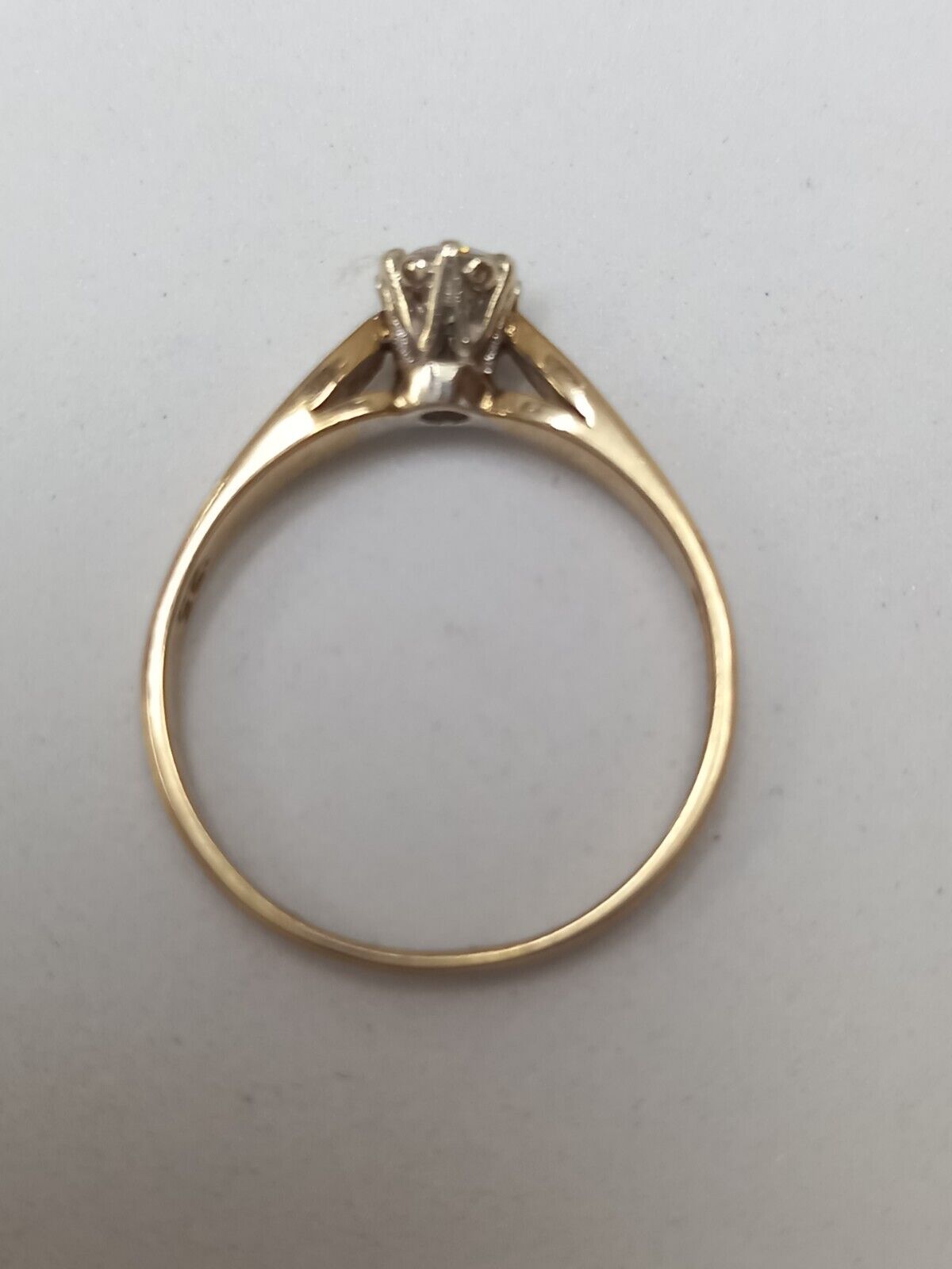 0.25CT DIAMOND SOLITAIRE RING/9CT YELLOW GOLD IN GIFT BOX WITH VALUATION CERTIFICATE OF £1495