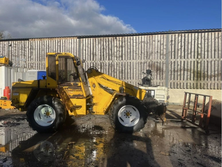 MATBRO TELERAM TELEHANDLER TELEPORTER WITH BUCKET, FORKS, AND BALE SPIKE