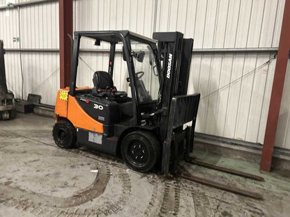 2013 DOOSAN D30S-5 DIESEL FORKLIFT – 3,000KG CAPACITY – TRIPLEX MAST