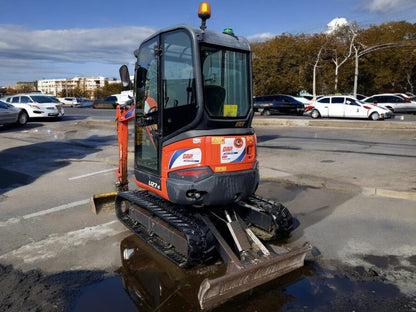 KUBOTA U27-4 MINI EXCAVATOR - 2019 - 2.7T WITH QUICK HITCH