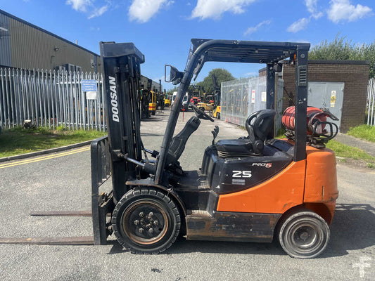 DOOSAN G25P-5 LPG FORKLIFT - YEAR 2008