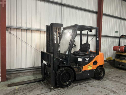 2013 DOOSAN D30S-5 DIESEL FORKLIFT – 3,000KG CAPACITY – TRIPLEX MAST