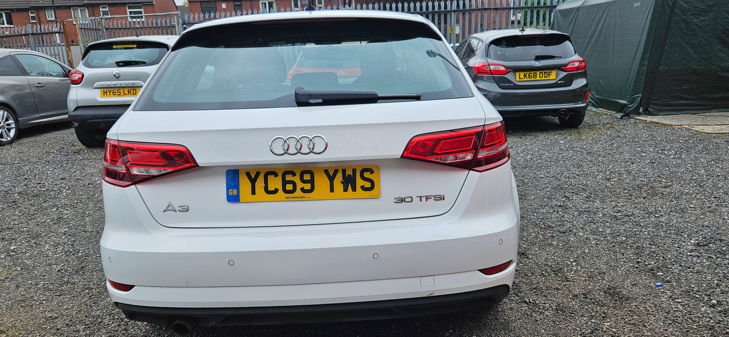 AUDI A3 999CC - LOW MILEAGE, ECO-FRIENDLY 5-DOOR WITH SAT NAV & MORE!