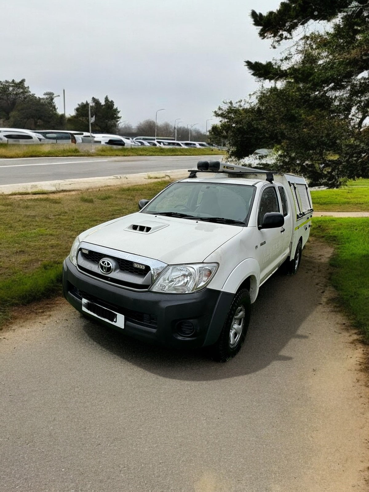 2011 TOYOTA HILUX HL2 D-4D 4X4 ECB KING CAB - READY FOR ACTION!