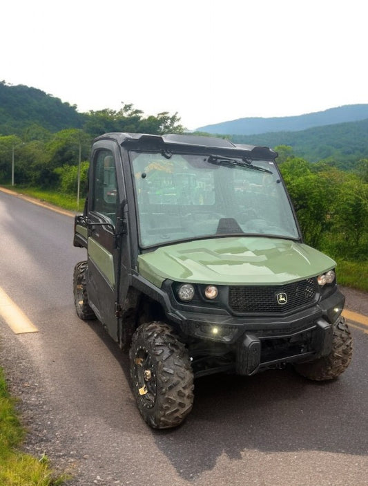 2021 JOHN DEERE 865M GATOR UTILITY VEHICLE