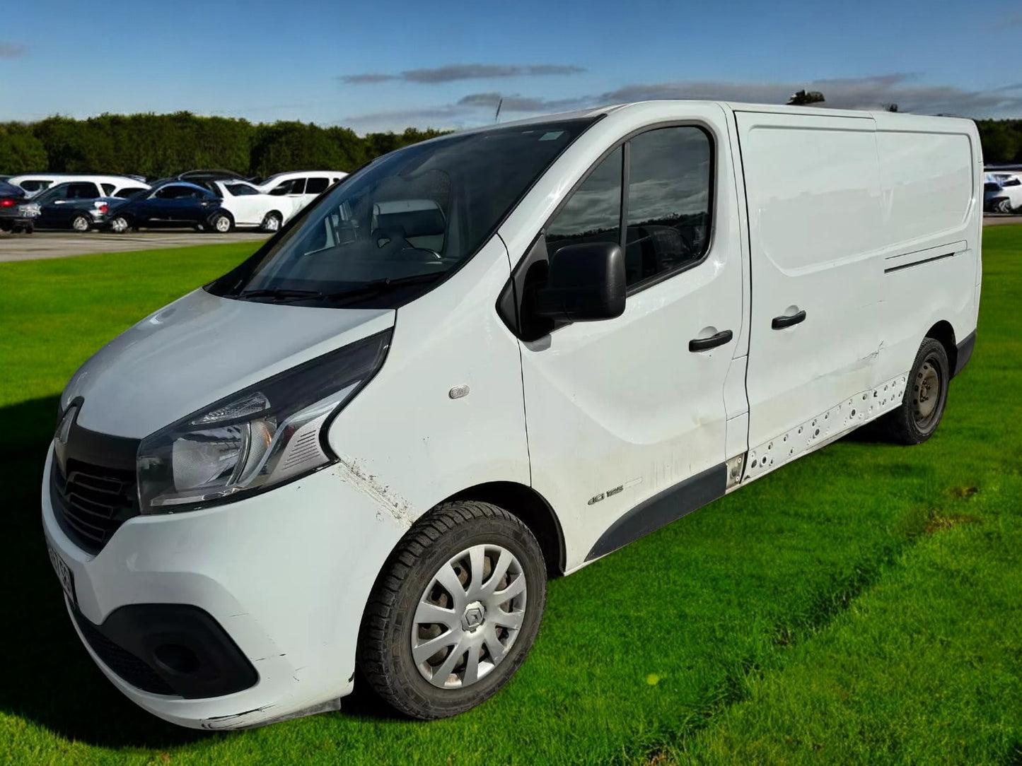 2017 RENAULT TRAFIC LWB BUSINESS EDITION EURO 6