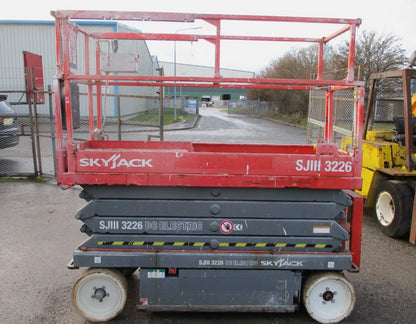 2012 SKYJACK SJ3226 SCISSOR LIFT