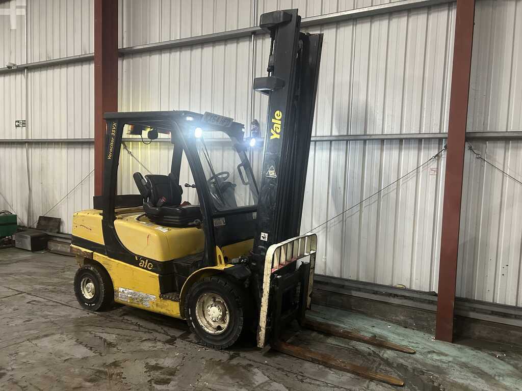 2015 YALE GDP35VX DIESEL FORKLIFT – 3,500 KG CAPACITY