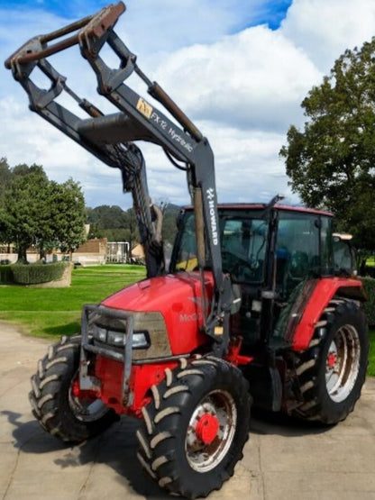 MCCORMICK CX85 TRACTOR