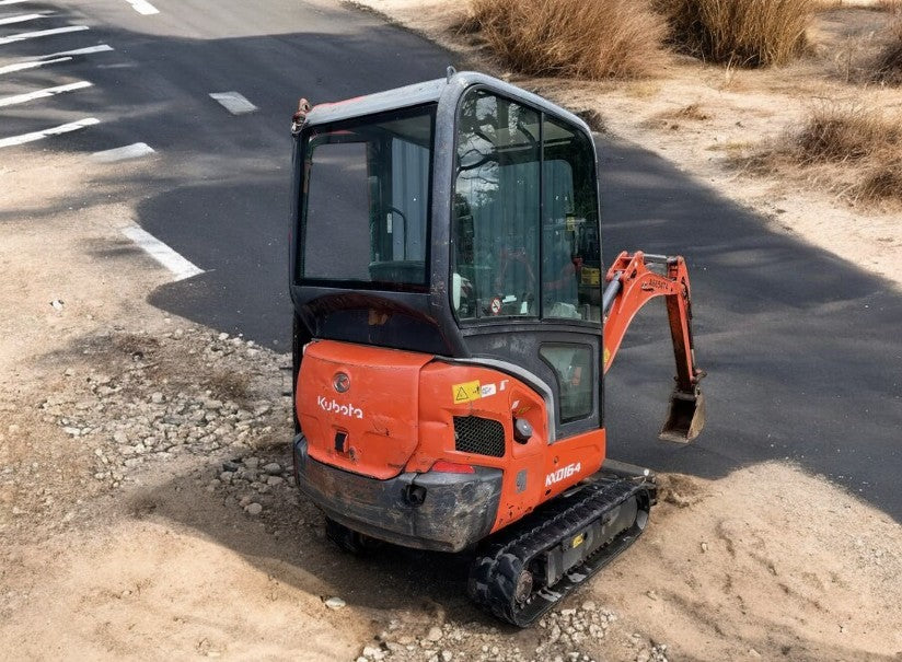 KUBOTA KX016-4 MINI EXCAVATOR (2015) – 1.6T