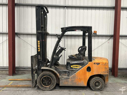 SAMUK B30D DIESEL FORKLIFT - 2012 MODEL