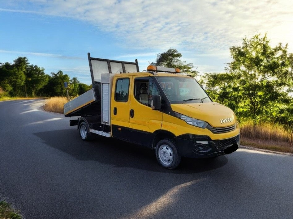 2017 (17) IVECO DAILY 50C15 TRW LWB CREW CAB TIPPER – 3.0L DIESEL **(ONLY 65K MILEAGE)**