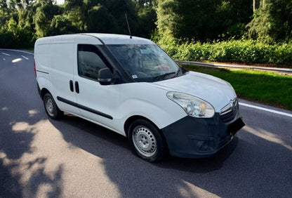 2014/64 VAUXHALL COMBO 1.3 CDTI VAN – LOW MILEAGE, 1 OWNER