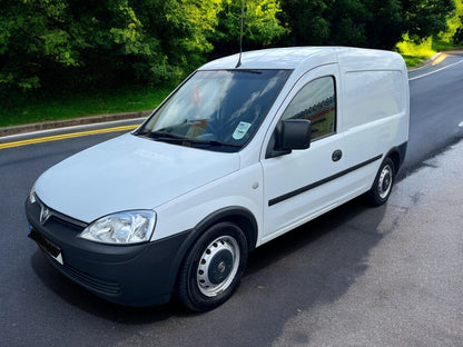 2011 VAUXHALL COMBO 1700 ECOFLEX PANEL VAN (61 PLATE)