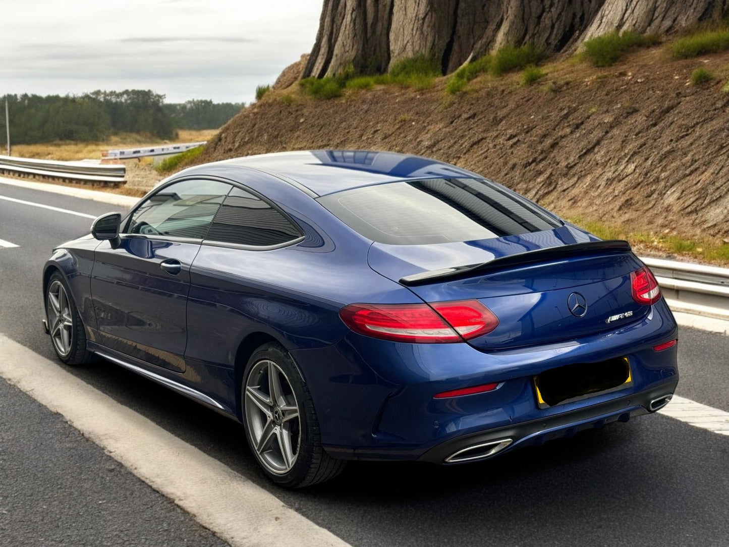 **(ONLY 66K MILEAGE)** 2016 MERCEDES-BENZ C220 AMG LINE D AUTO COUPE >>--NO VAT ON HAMMER--<<