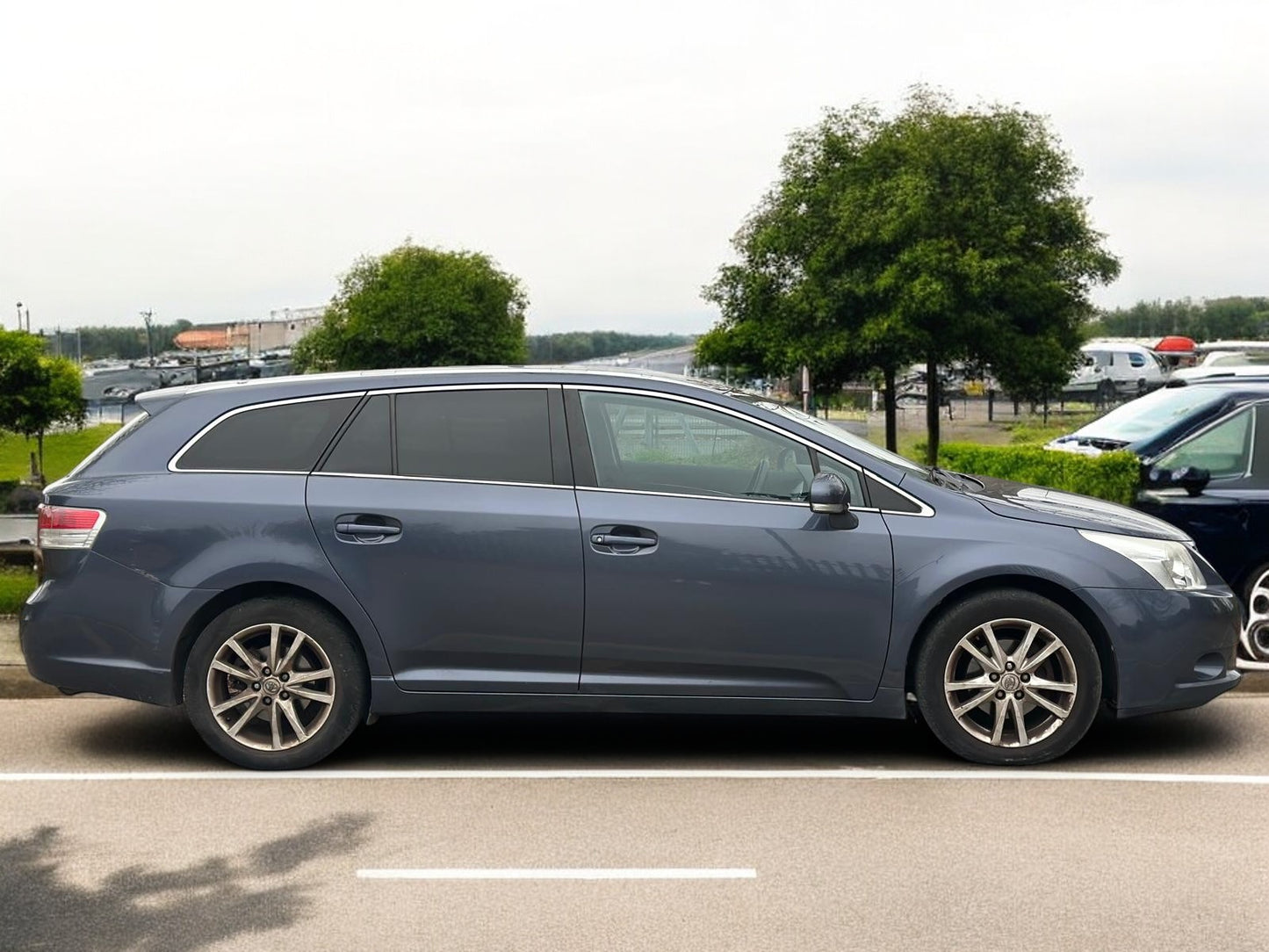 2011 TOYOTA AVENSIS TR 2.0L D-4D ESTATE | 142K MILES | MANUAL | GREY >>--NO VAT ON HAMMER--<<0