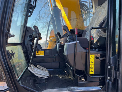 2020 JCB JZ140LC 15.8 TONNE TRACKED EXCAVATOR