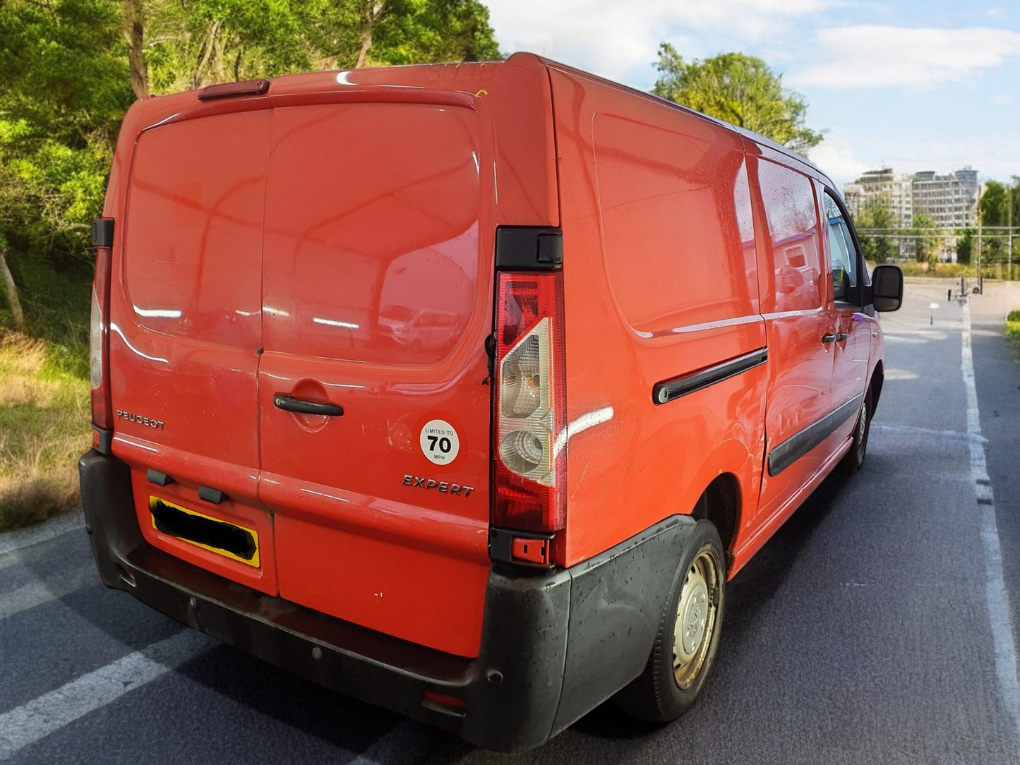 2014 PEUGEOT EXPERT 1200 L2H1 HDI PANEL VAN – **(ONLY 108 K MILEAGE)**