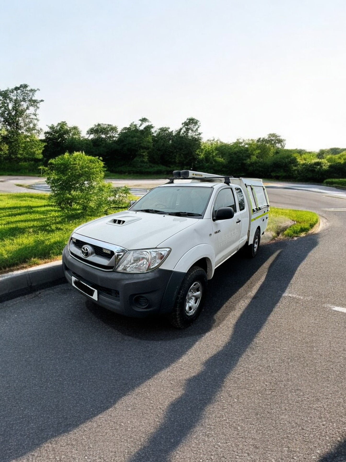 2011 TOYOTA HILUX HL2 D-4D 4X4 ECB – EX-COUNCIL VEHICLE