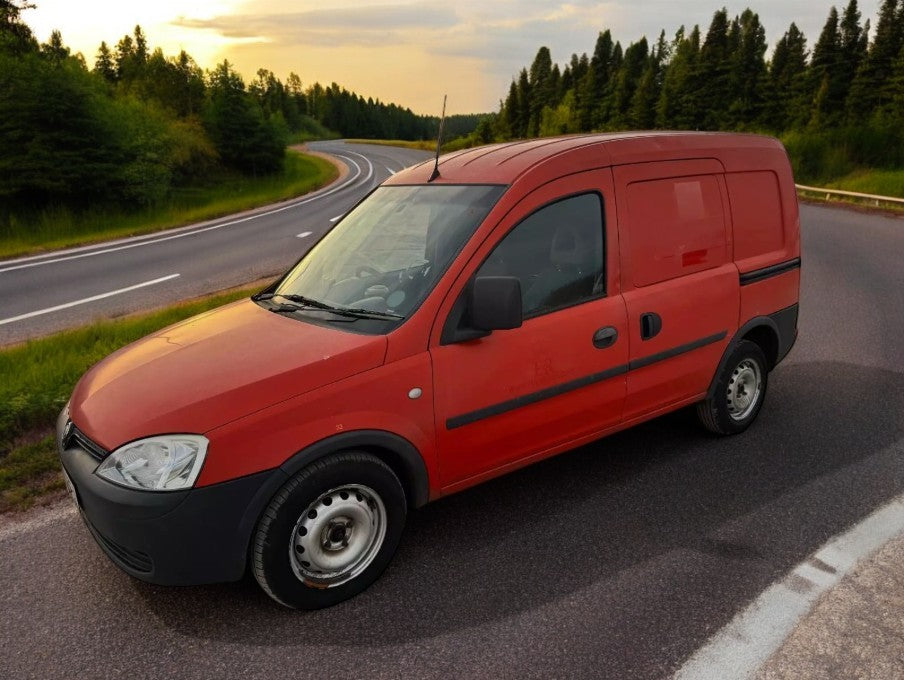 2011 VAUXHALL COMBO CDTI VAN – 76K MILES