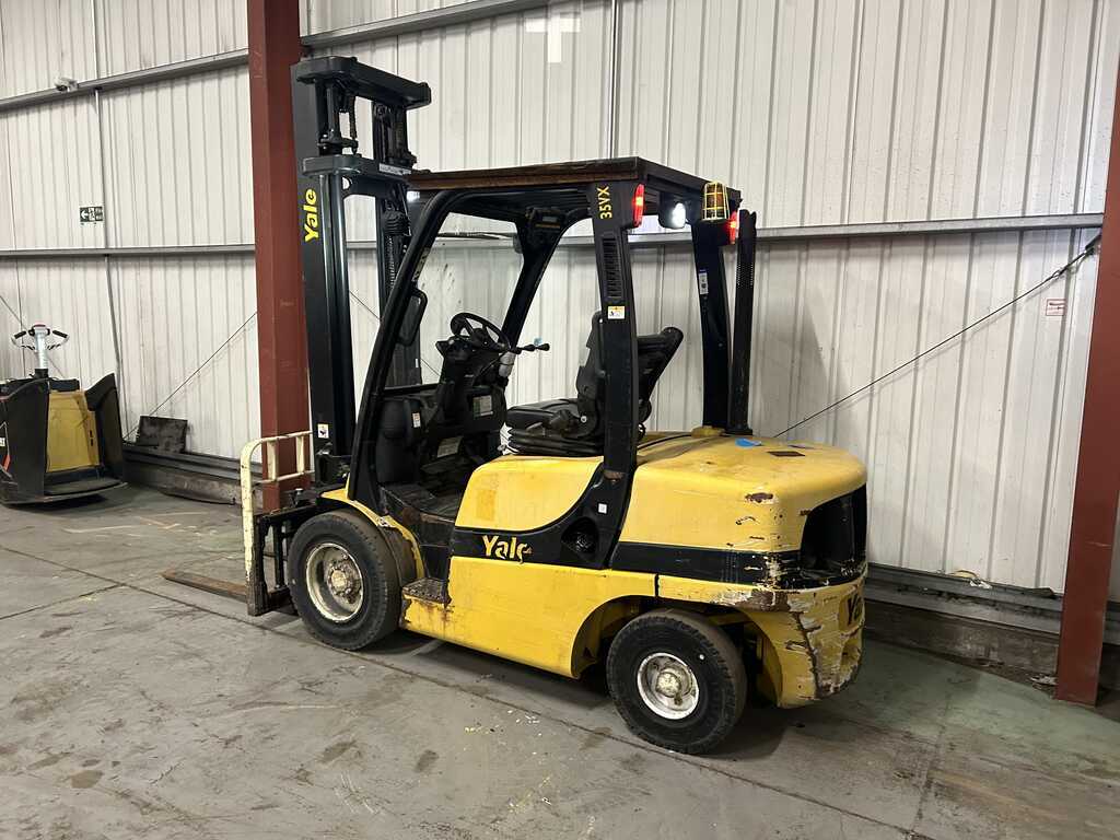 2013 YALE GDP35VX DIESEL FORKLIFT – 3,500 KG CAPACITY