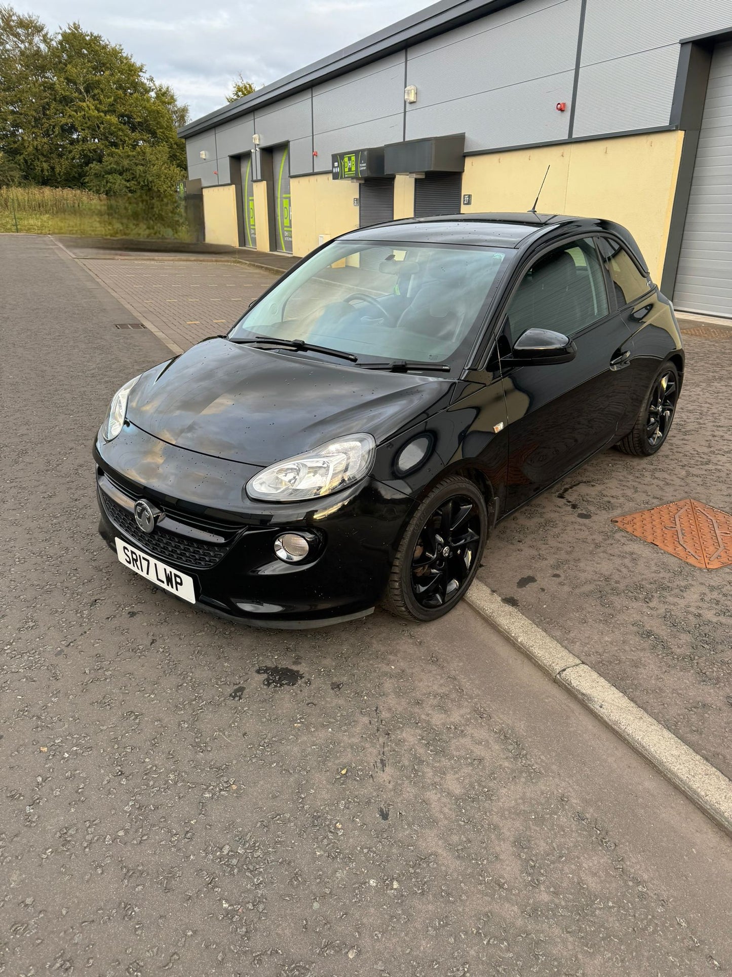 2017 VAUXHALL ADAM ENERGISED - NEXT MOT DUE 04/2025 - DEALER FORECOURT £7202