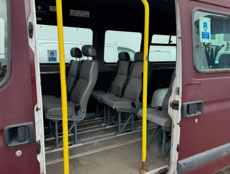 2007 RENAULT MASTER LWB MINIBUS (SPARES OR REPAIRS)