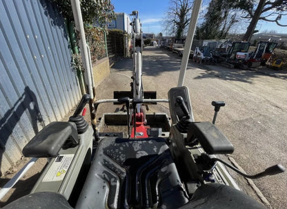 2015 TAKEUCHI TB216 MINI EXCAVATOR + PLANT TRAILER