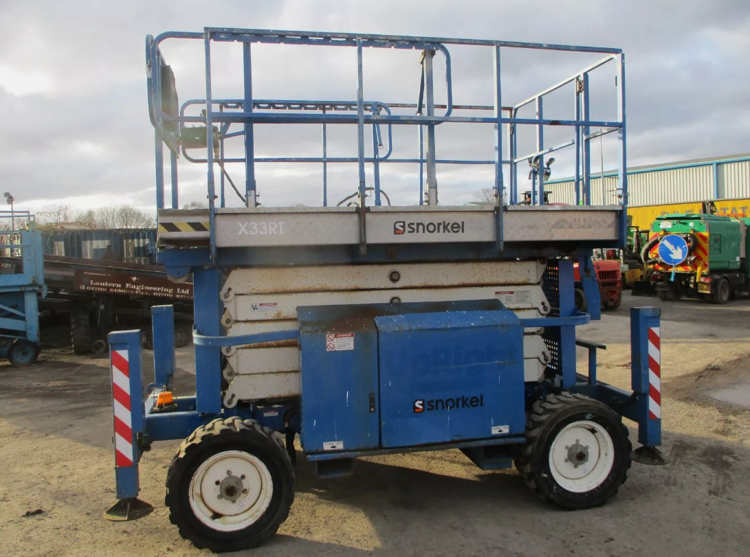 2007 UPRIGHT X33RT SCISSOR LIFT ACCESS PLATFORM