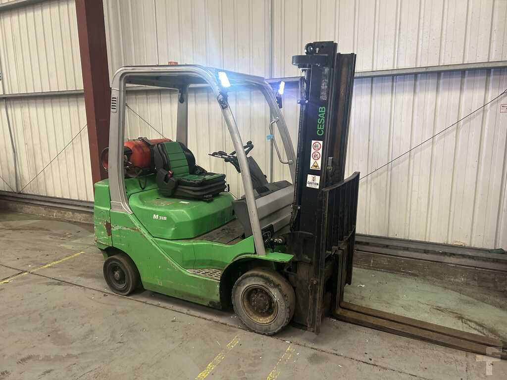 CESAB M318G LPG FORKLIFT - 2014 MODEL