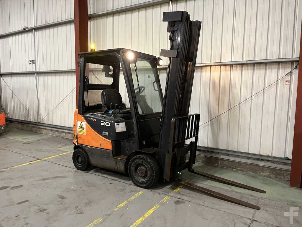 DOOSAN D20SC-5 DIESEL FORKLIFT - 2012 MODEL