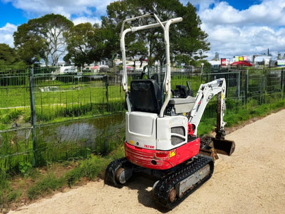 2020 TAKEUCHI TB210 1 TONNE EXCAVATOR