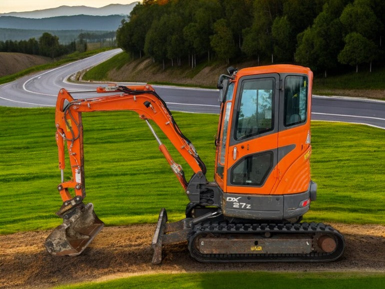 2017 DOOSAN DX27Z 2.7 TONNE EXCAVATOR