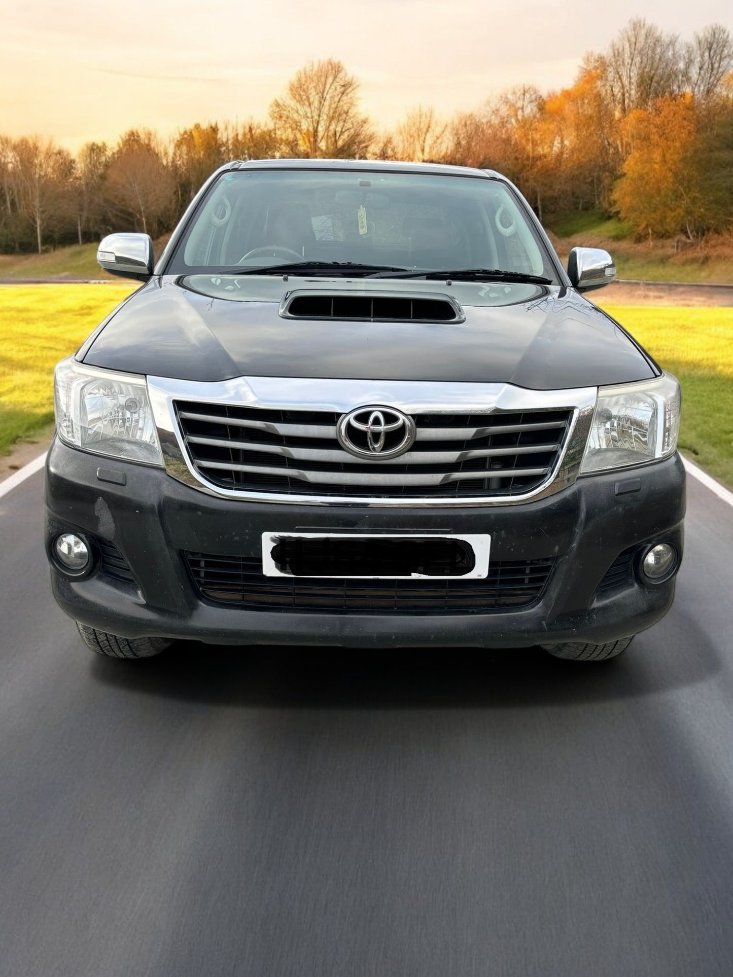 2015 TOYOTA HILUX INVINCIBLE 3.0 D-4D 4X4 PICKUP TRUCK