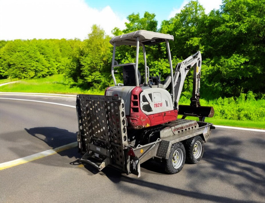 2015 TAKEUCHI TB216 MINI EXCAVATOR + PLANT TRAILER