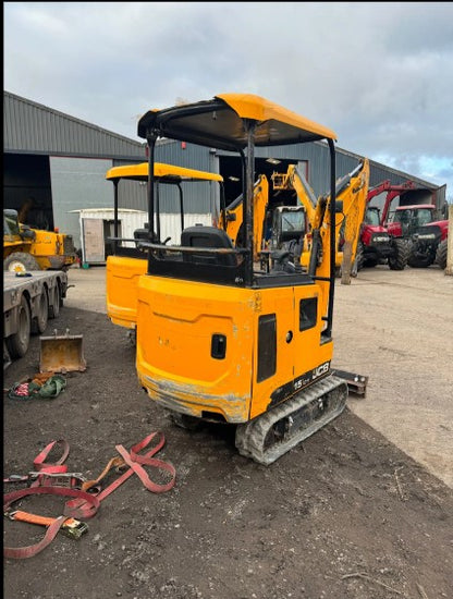 JCB 15C-1 MINI DIGGER