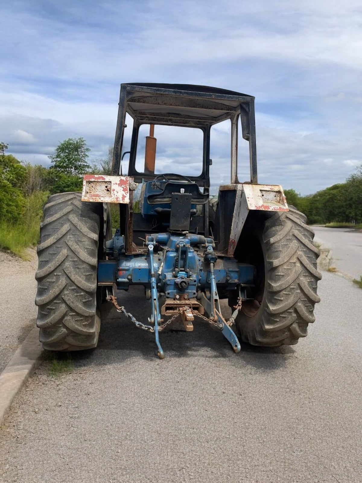 COUNTY 1164 TRACTOR