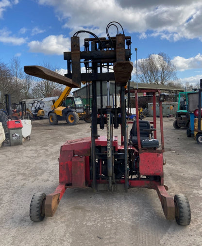 MOFFETT MOUNTY M1503 TRUCK-MOUNTED FORKLIFT – 1.5 TON