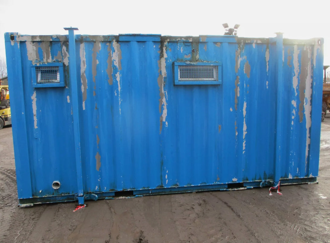 16FT SHIPPING CONTAINER TOILET BLOCK – 4 TOILETS, URINAL, AND SINKS